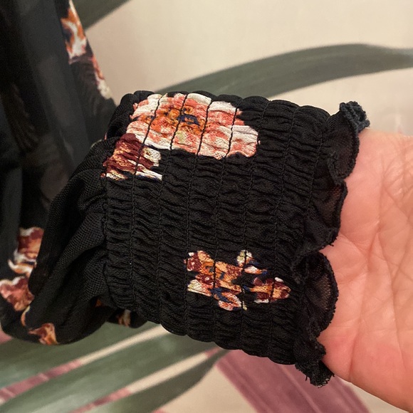 American Rag Floral Boho Blouse - Picture 6 of 12